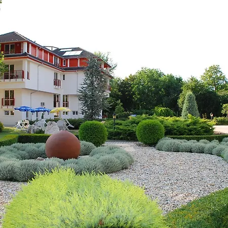 Hotel Baranya 3*