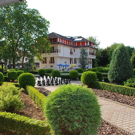 Hotel Baranya 3*