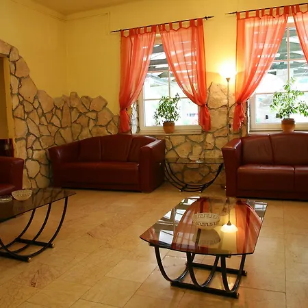 Baranya Hotel 3*