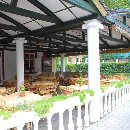 Hotel Baranya 3*